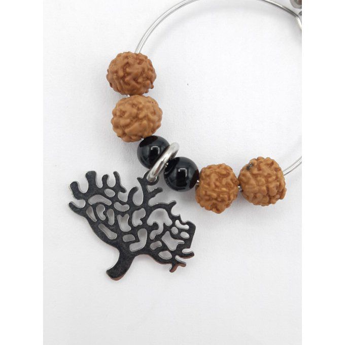Boucles d'oreilles créoles en graines de rudraksha ,onyx ,arbre et acier 