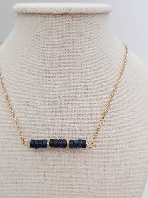 Collier en lapis-lazuli et acier inoxydable doré  