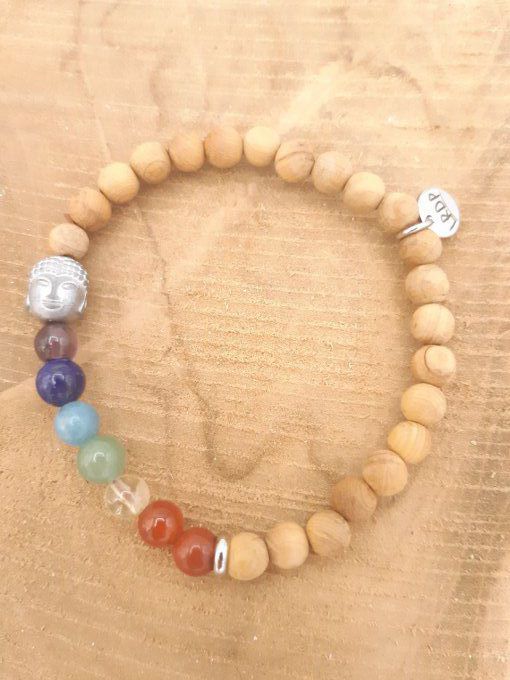 Bracelet des 7 chakras en bois de santal 