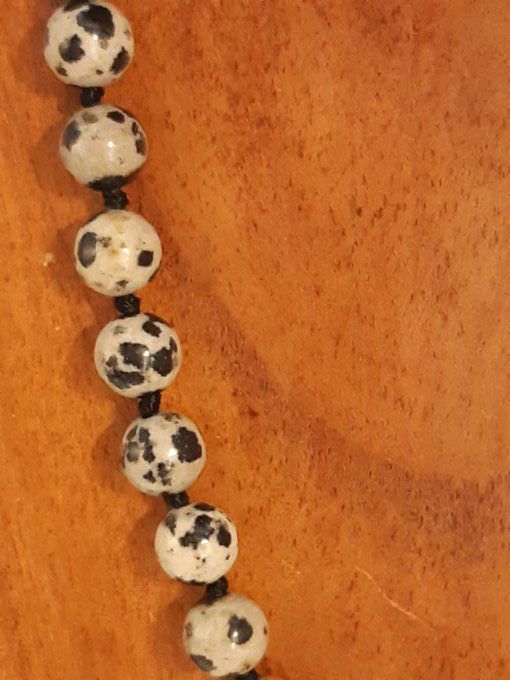 Collier en jaspe dalmatien