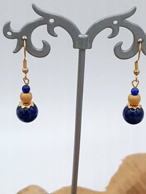 Boucles d'oreilles en lapis-lazuli ,bois clair et acier doré 