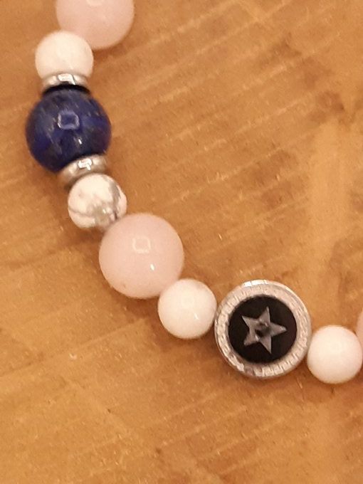 Bracelet en quartz rose, lapis lazuli et howlite