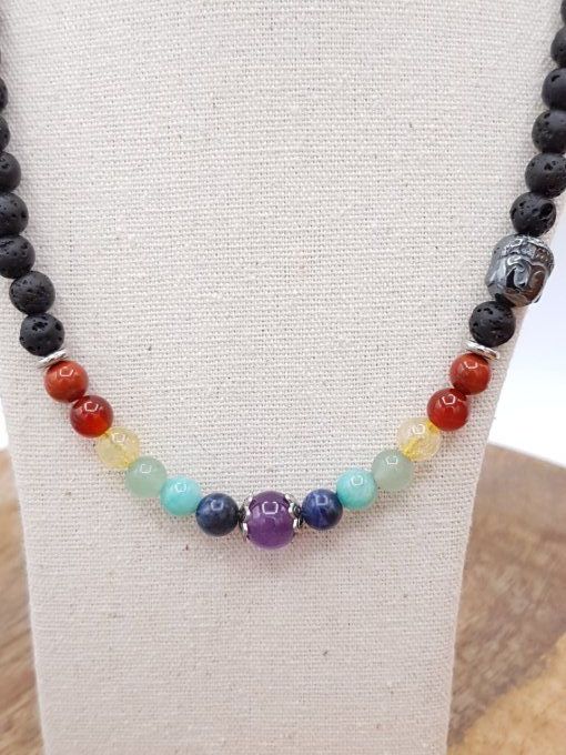 Collier en pierres de lave , 7 chakras , bouddha et acier inoxydable argenté ou doré