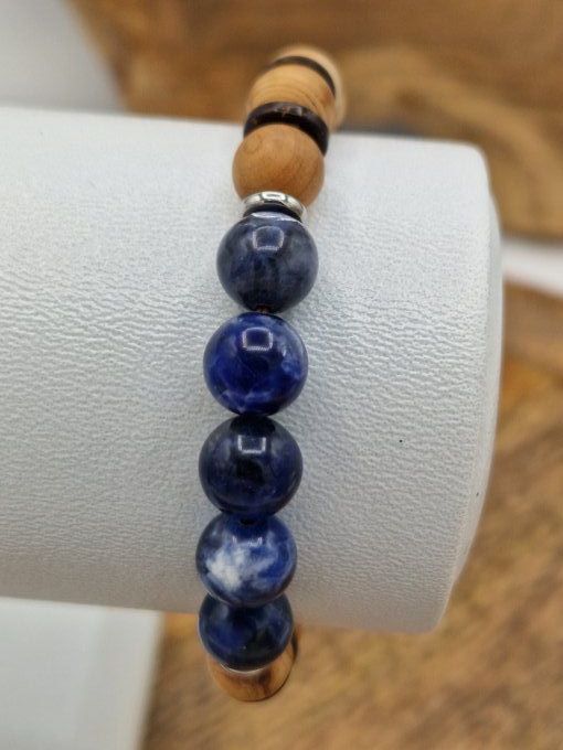 Bracelet en sodalite, bois de santal et noix de coco 