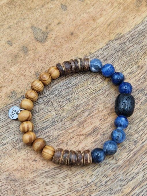 Bracelet en sodalite, pierre de lave et bois