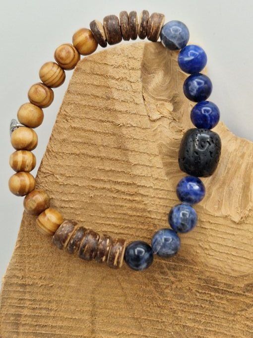 Bracelet en sodalite, pierre de lave et bois