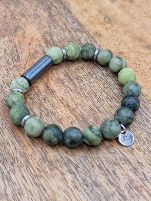 Bracelet en hématite et jade mat de Thaïlande