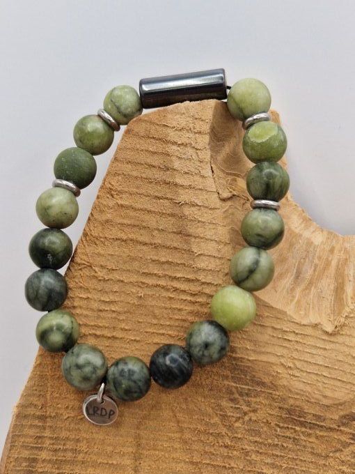 Bracelet en hématite et jade mat de Thaïlande